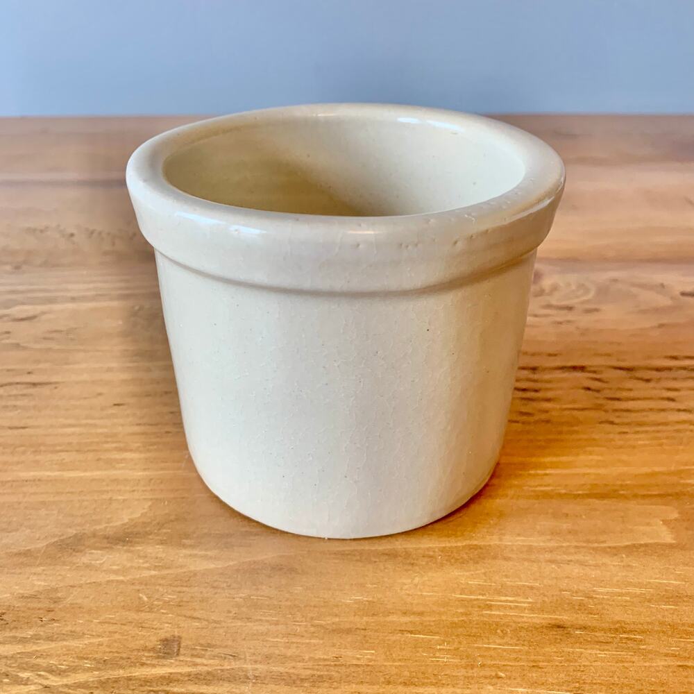 RRP Co Roseville Ohio USA Vintage 1 Pt CROCK Approx. 3.5"H x 4"W - Picture 2 of 8